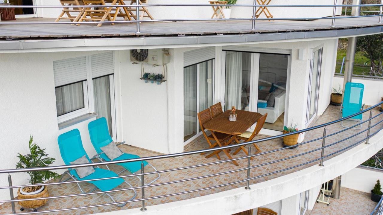 Apartman Aqua Podstrana Luaran gambar